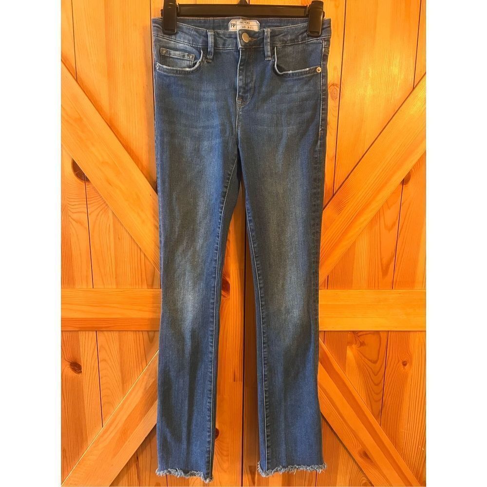 Free People, distressed jeans, size 25 (1665)